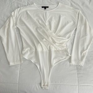 Banana Republic cream bodysuit with gathered waist. Size M. Great condition.